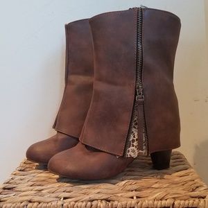 Women's Boots - Brown w/Lace Detail